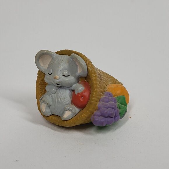 Mouse in Cornucopia Figurine Vintage Hallmark 1988 Merry Miniature Thanksgiving - Picture 1 of 7
